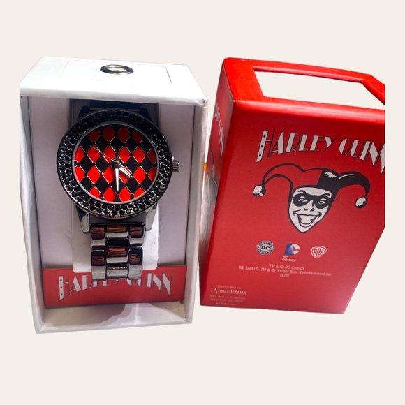 HARLEY QUINN WATCH (NIB) - Picture 9 of 10